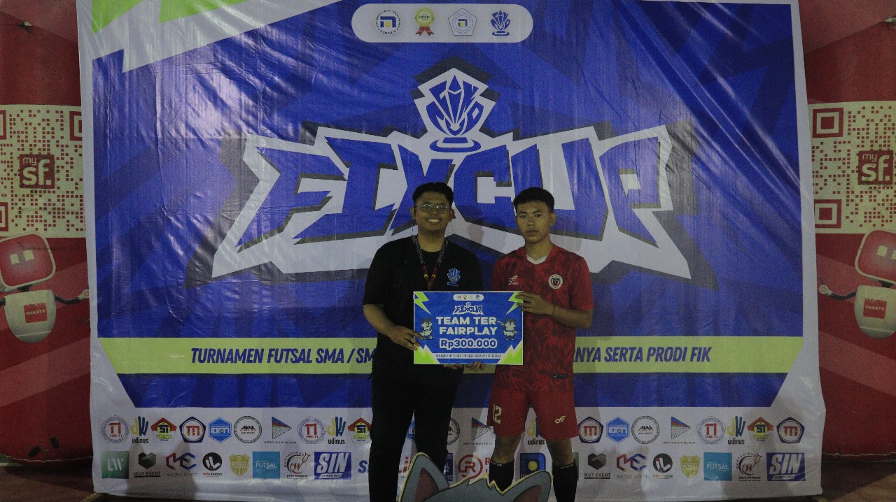 Penyerahan Hadiah TEAM TERFAIRPLAY 